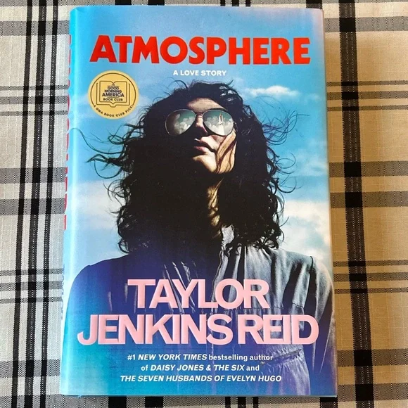 Taylor Jenkins Reid Book Bundle - Picture 2 of 6